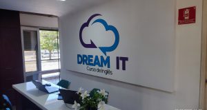 A empresa familiar de inglês que vence franquias multimilionárias