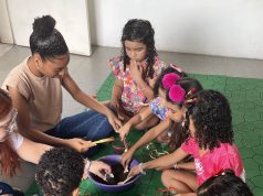 5 Hábitos de Pais que Ajudam os Filhos a Aprender Inglês com Facilidade Hábitos que ajudam o filho aprender inglês.